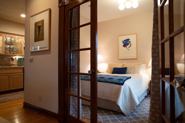 Nee - mee - poo Room - קטן ויוצא דופן ממש מחוץ לחדר Celilo עם אח