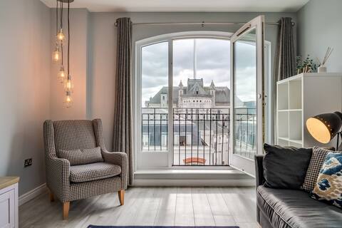 Luxury True North Apartment in Cathedral Quarter