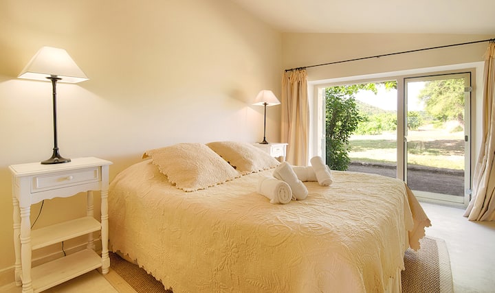 חדר שינה הפונה מערבה