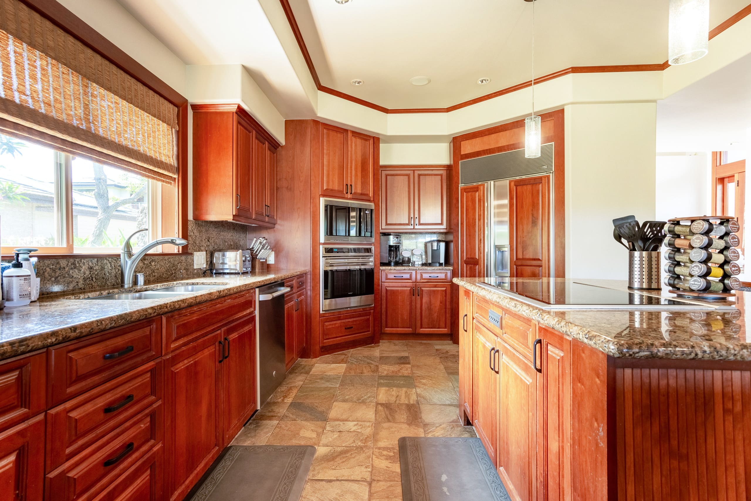 Home in Waimea · ★5.0 · 3 bedrooms · 4 beds · 3.5 baths - Image 7