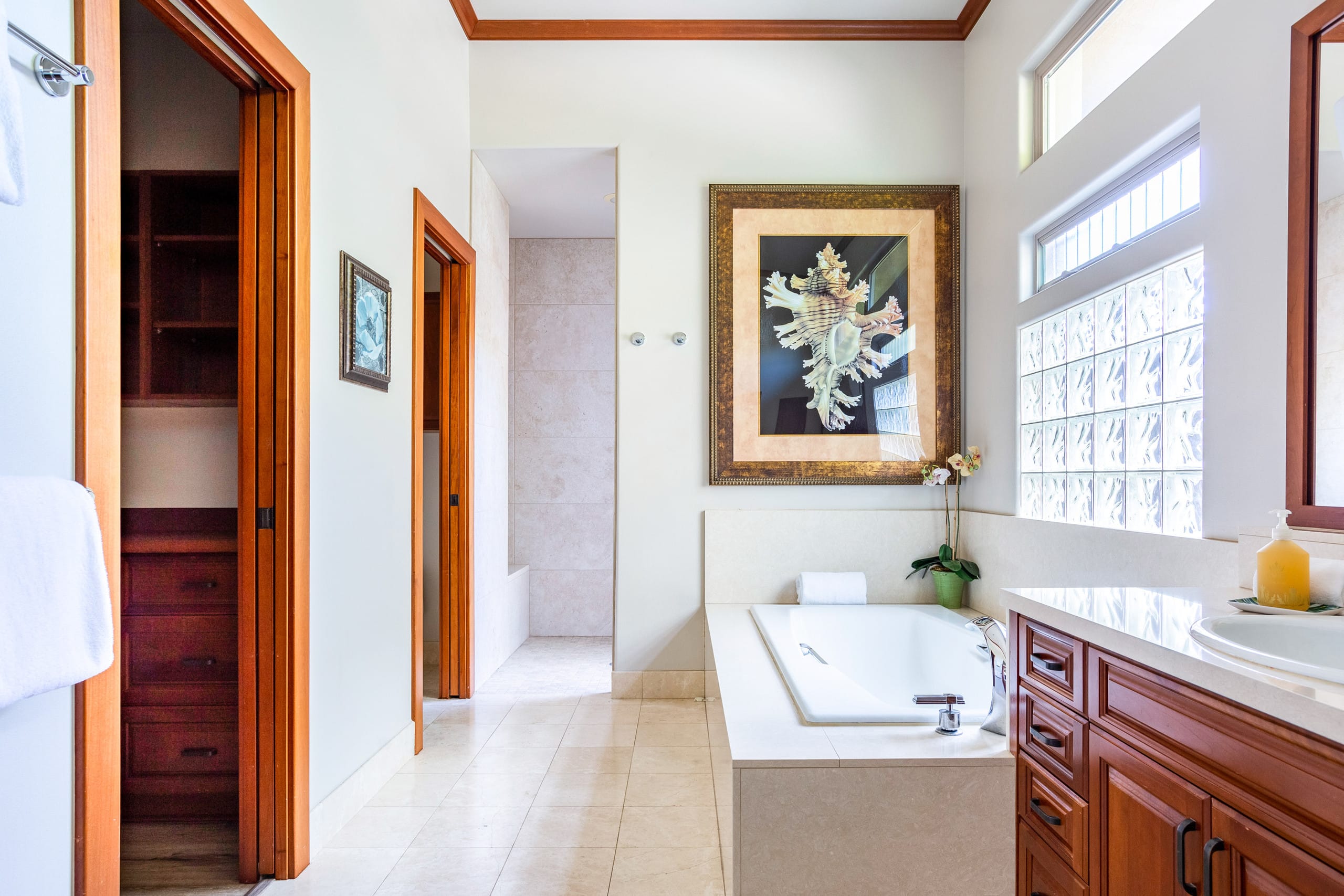 Home in Waimea · ★5.0 · 3 bedrooms · 4 beds · 3.5 baths - Image 34