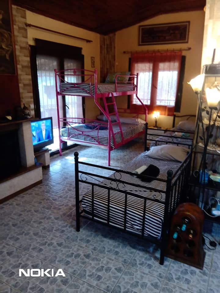 غرفة النوم 2