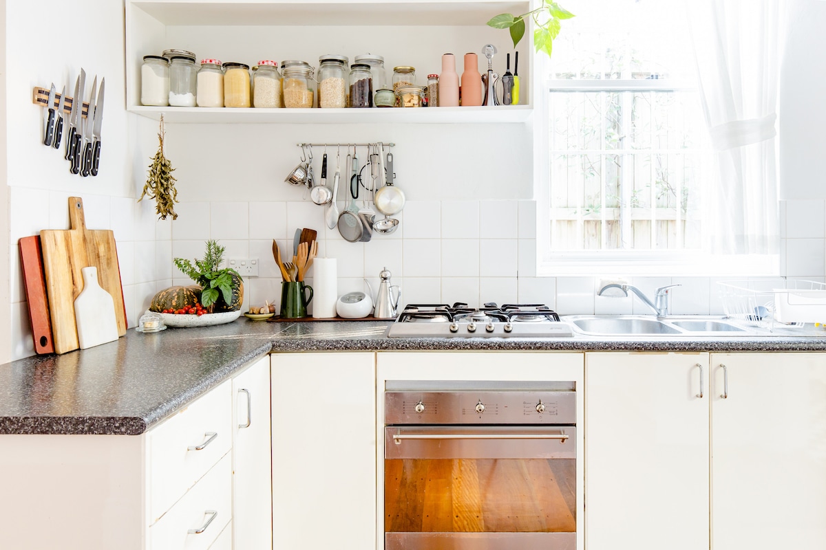 Top Airbnb: 2 bed Light and airy terrace near Carriageworks in Newtown