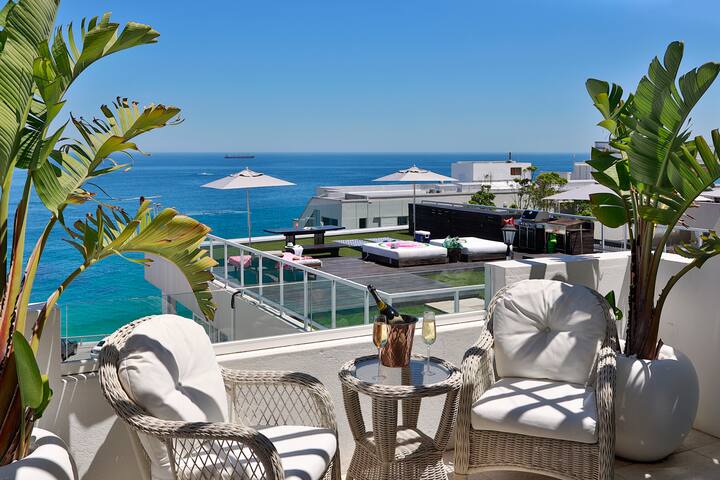 Clifton YOLO Spaces – Clifton Private Beach Villa gallery image 4