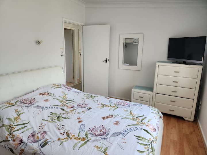 מיטה 1 (קווין סייז)