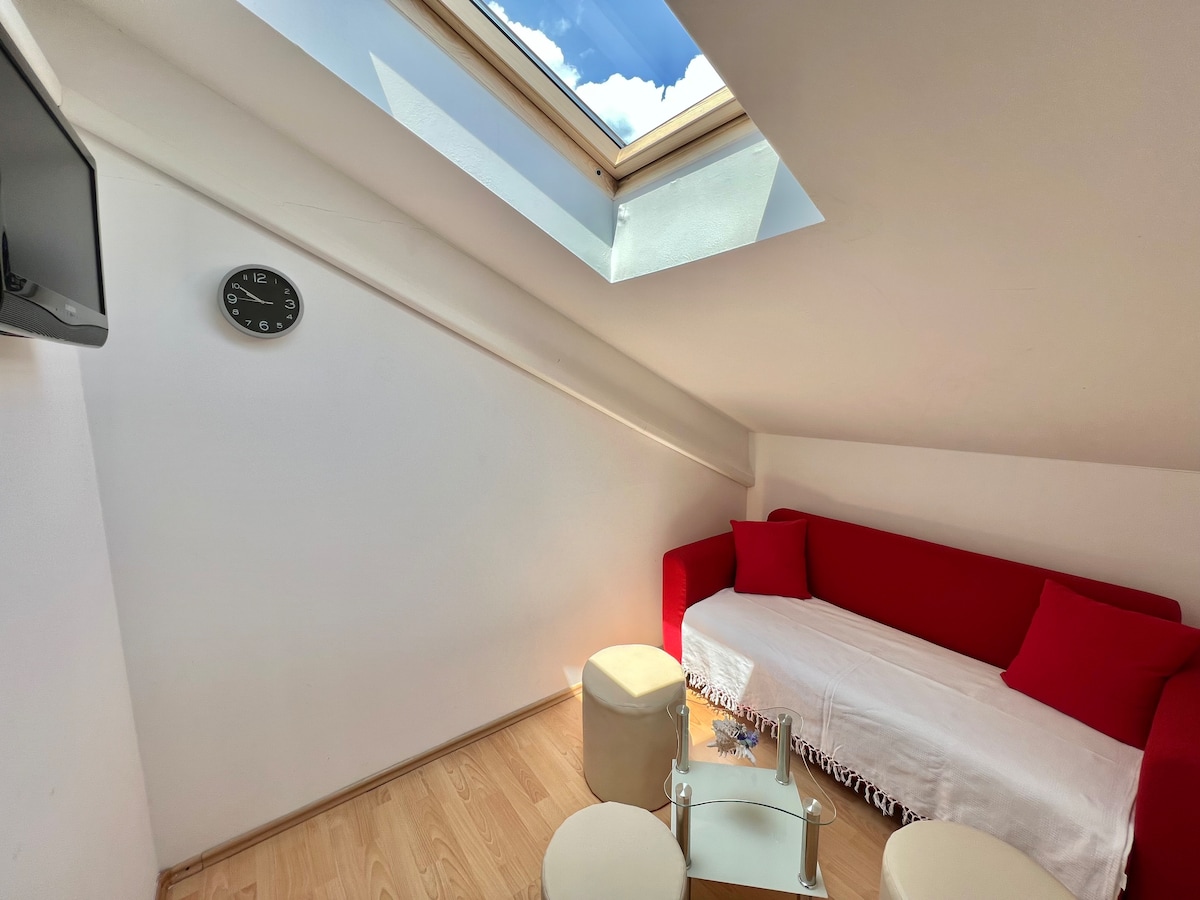 Apartman sa bazenom Milly