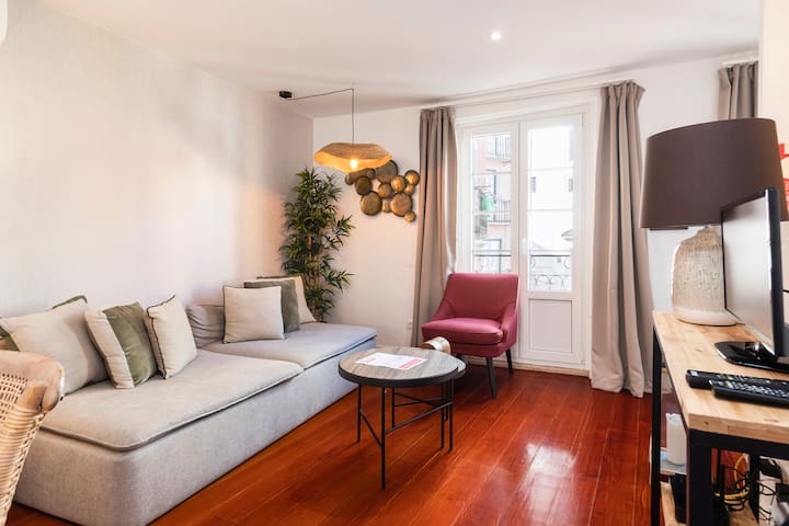 Great Duplex Apartment in Alfama w/ Aircon