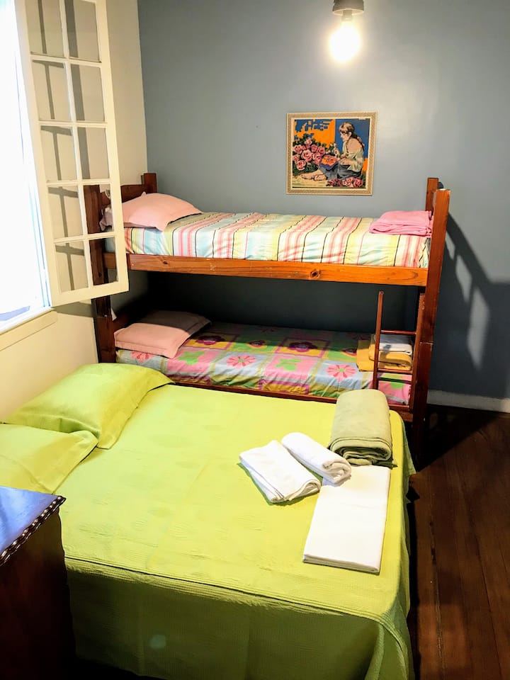 Petrópolis Centro Bedroom couple children 4 people Houses for Rent in