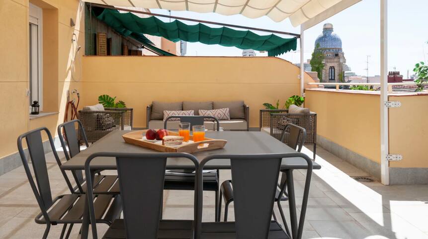 PENTHOUSE 3 BR, 3 BA & 30M2 TERRACE gallery image 2