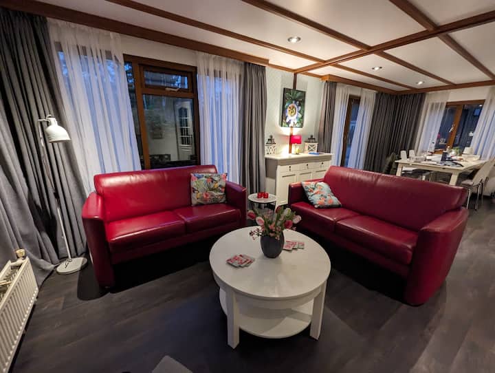 Veluwe Apeldoorn: Ruim Comfortabel Chalet + Tuin - Prachtig Kindvriendelijk Park - Gelderland