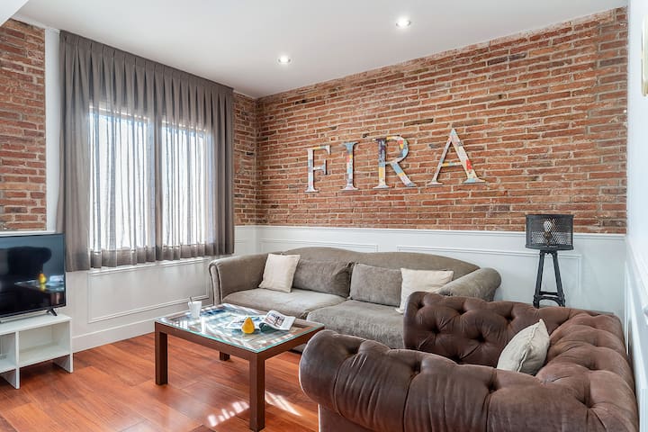 Deluxe Apartment by Fira EnjoyBCN Apartments