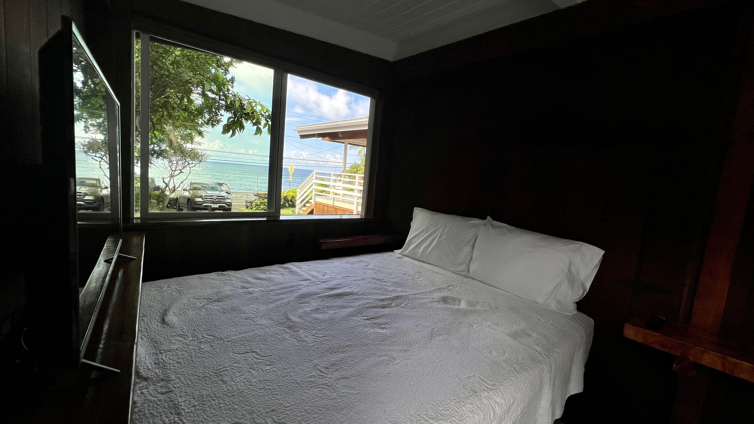 Home in Kailua · ★4.88 · 2 bedrooms · 2 beds · 2.5 baths - Image 6