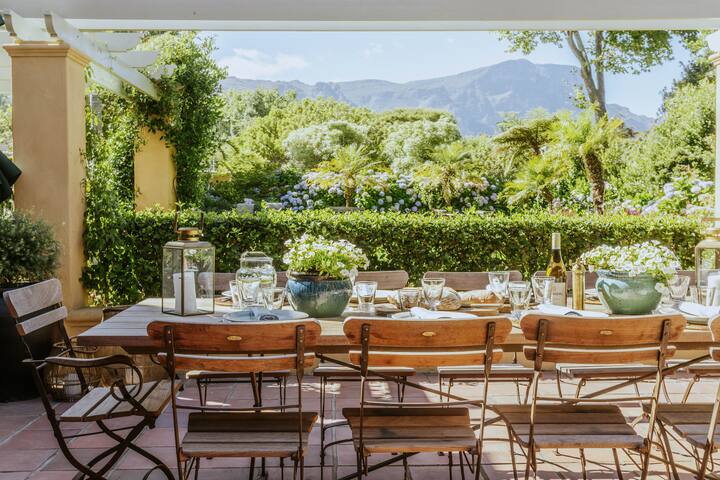 Luxury Cape Dutch house with pool & hot tub gallery image 2