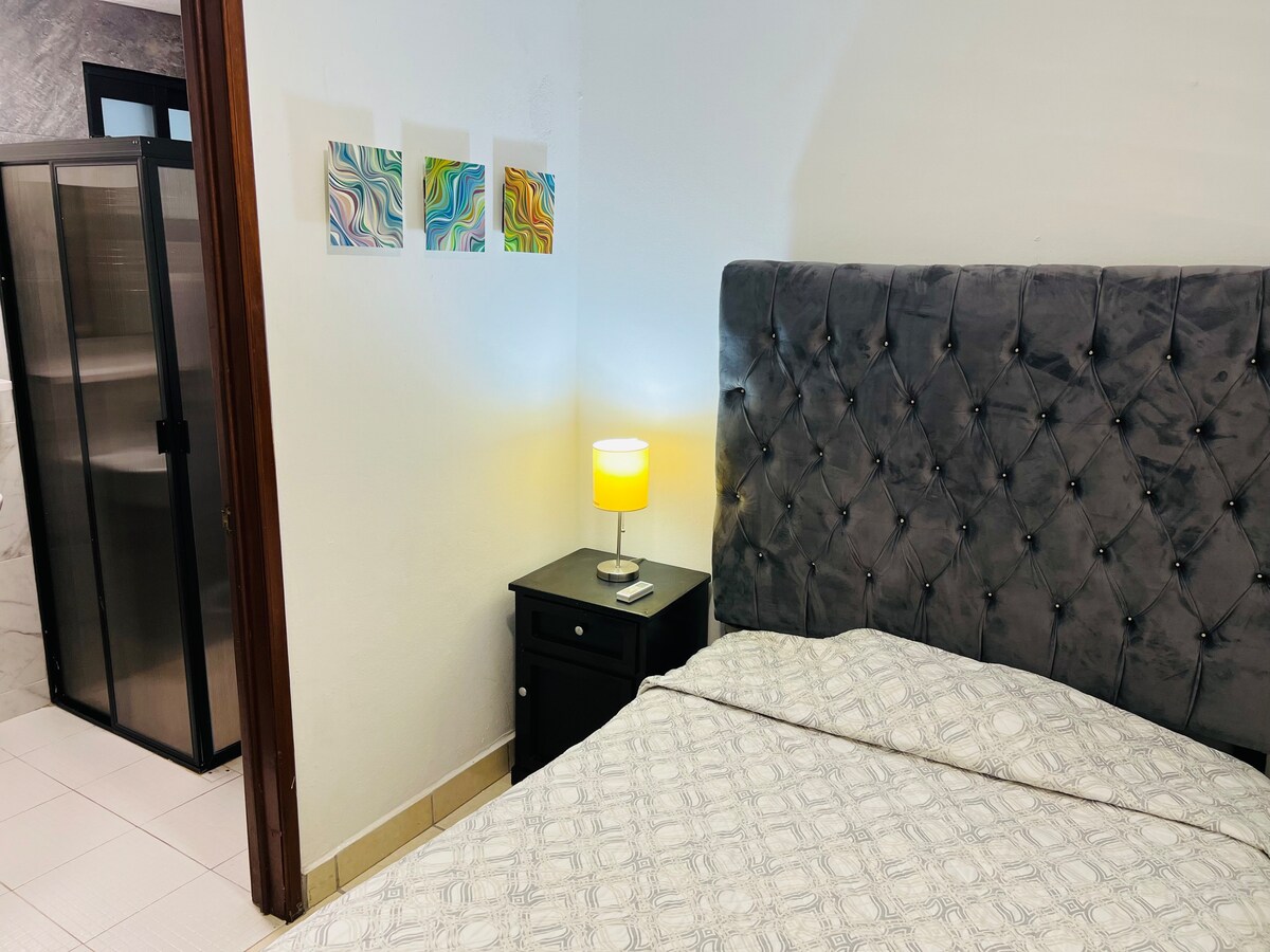 ห้องเล็กชั้นล่าง