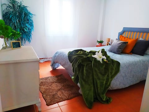 Quiet apartment 10 minutes from the beach