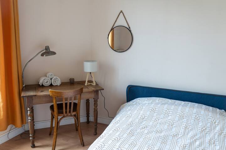 Bedroom near Orly/Paris RER D