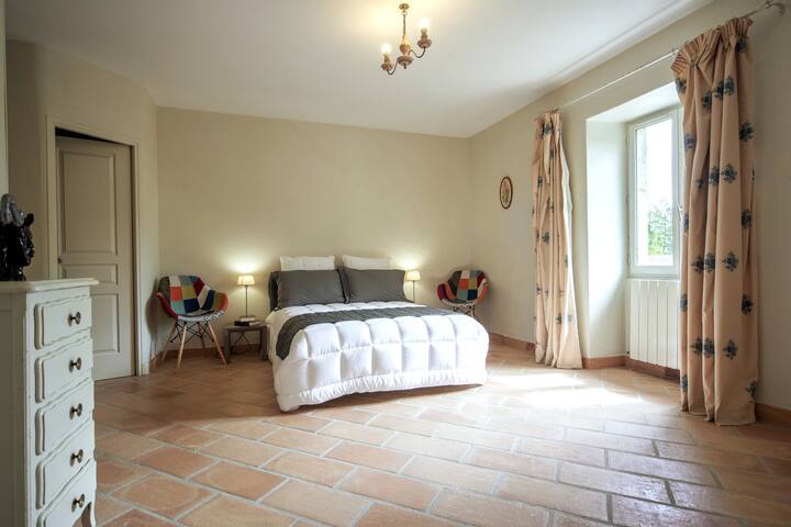 Bedroom 4 1st floor - 1 double bed