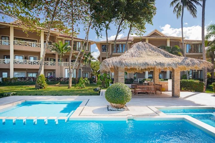 Chris managed Airbnb listing 1