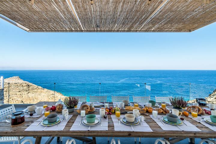 Villa Penelope – Seafront Bliss & Sunset Views gallery image 5