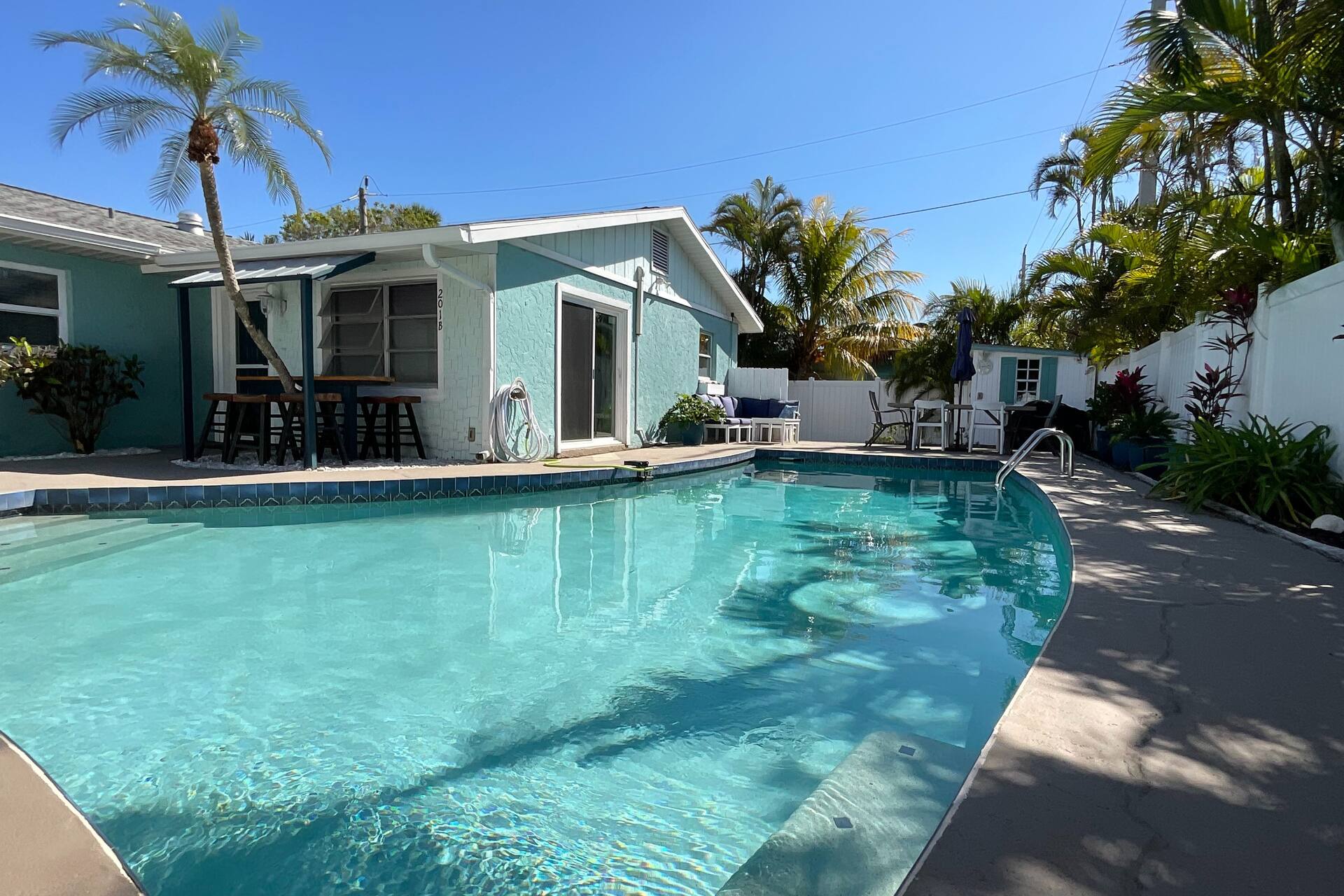 Blue Bungalow B