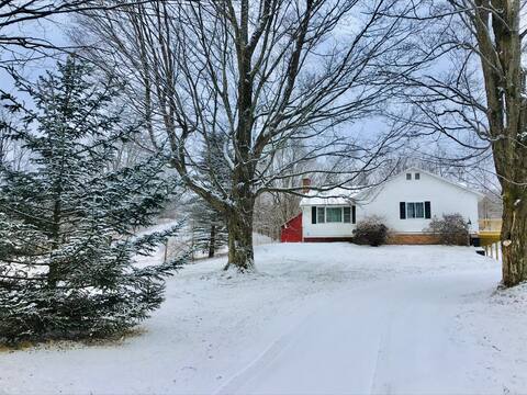Over & Under Homestead. Two country homes, hot tub