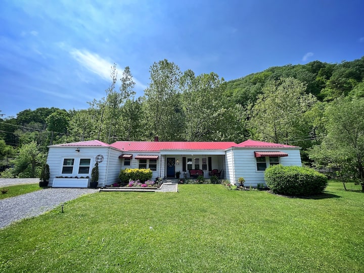 Damascus Vacation Rentals & Homes Virginia, United States Airbnb