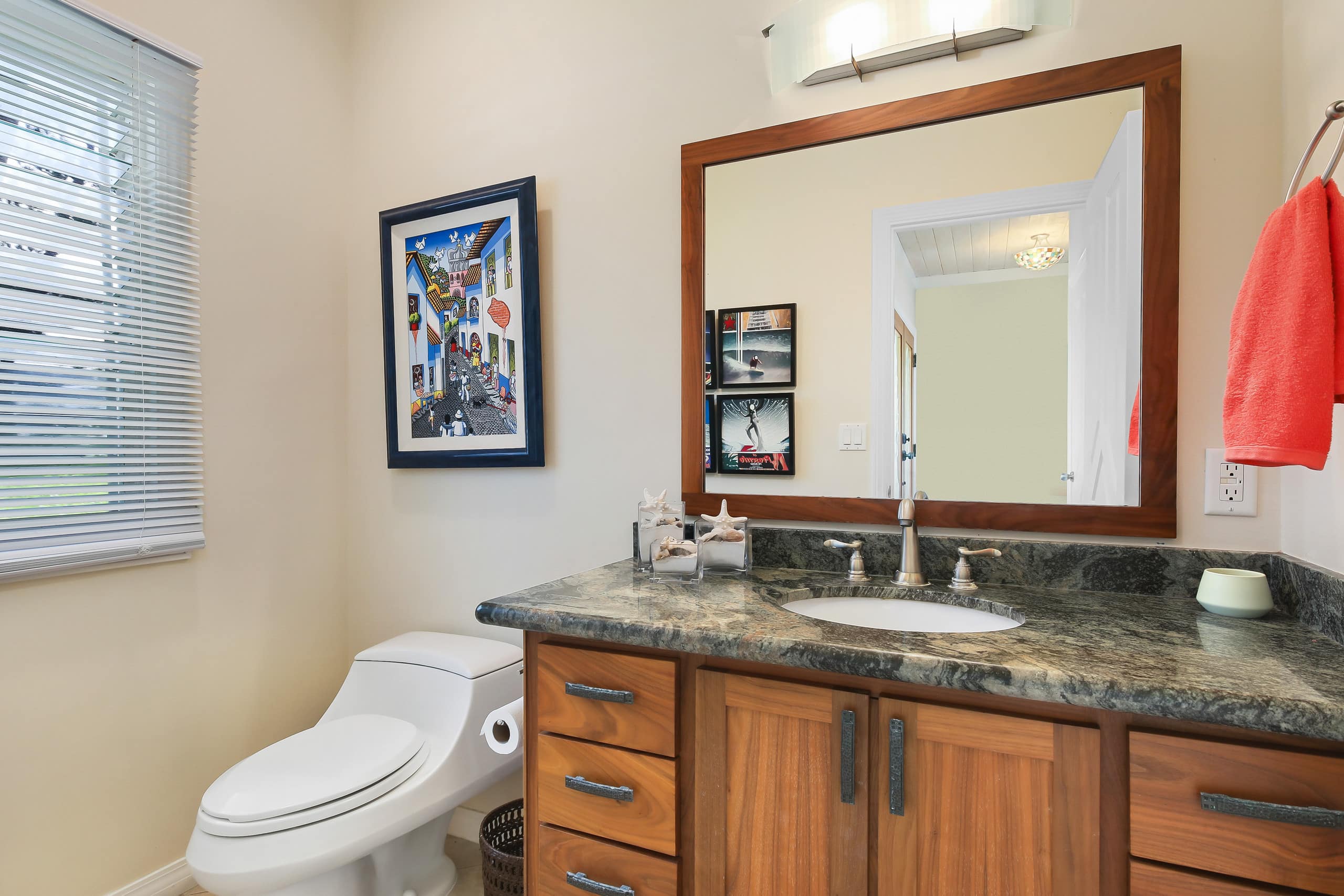 Home in Kailua · ★4.92 · 3 bedrooms · 4 beds · 3.5 baths - Image 16