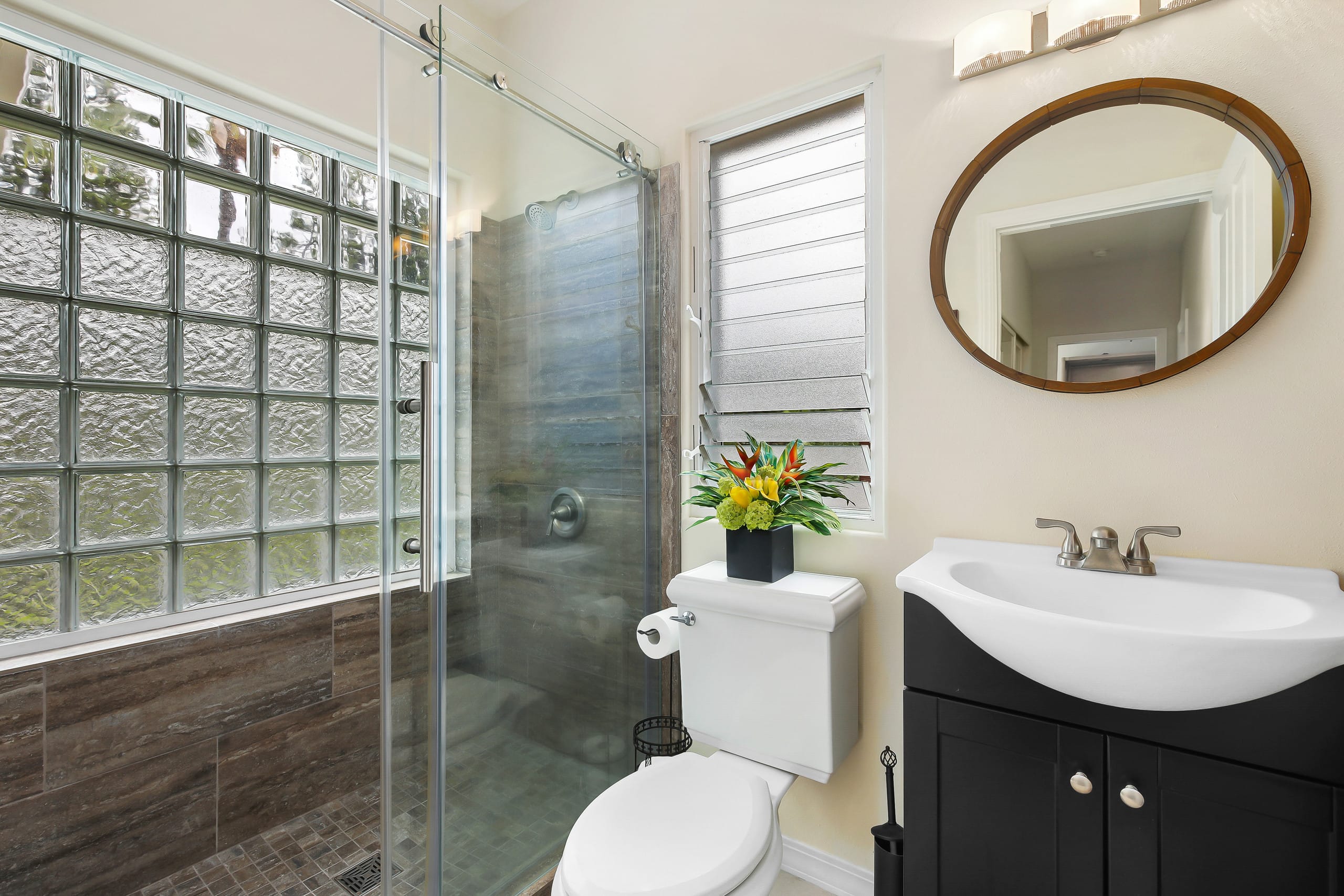 Home in Kailua · ★4.92 · 3 bedrooms · 4 beds · 3.5 baths - Image 33