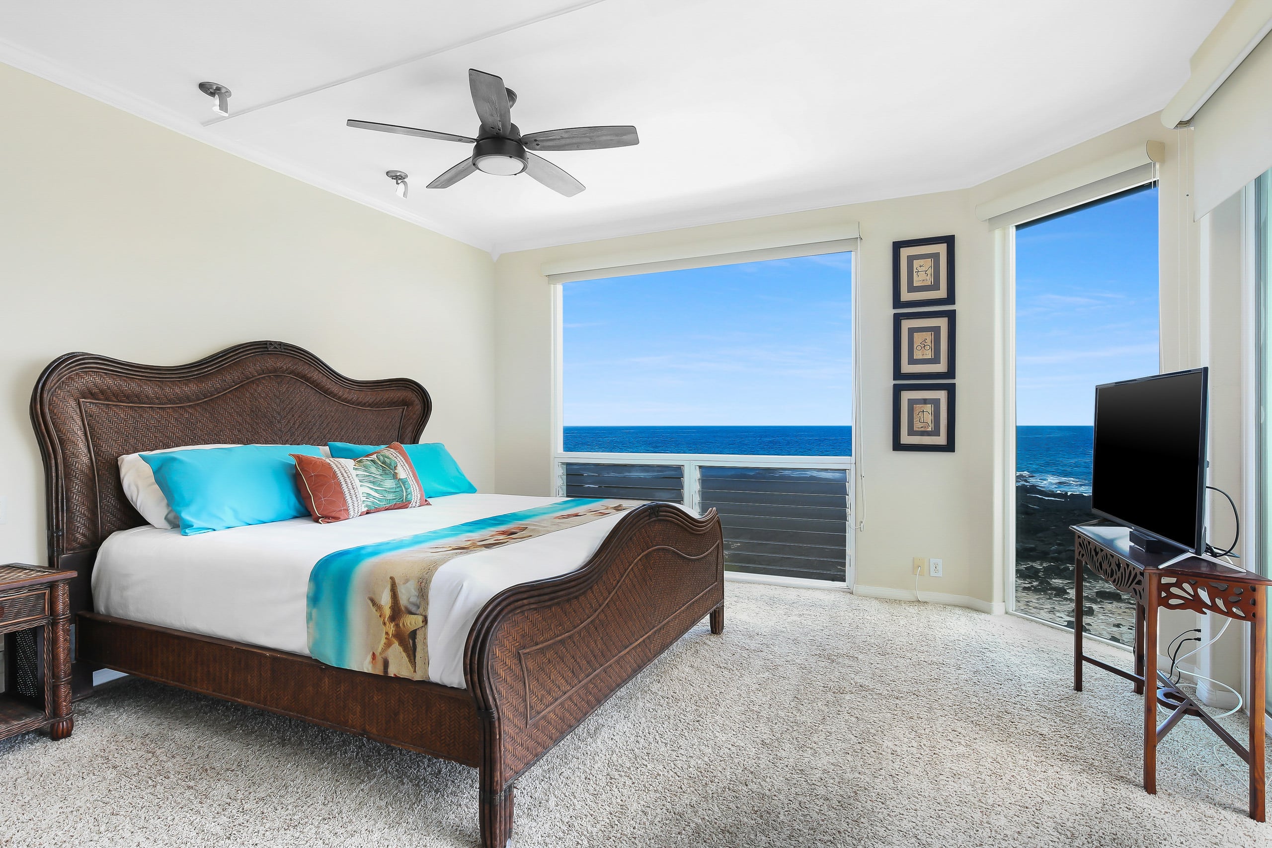Home in Kailua · ★4.92 · 3 bedrooms · 4 beds · 3.5 baths - Image 21