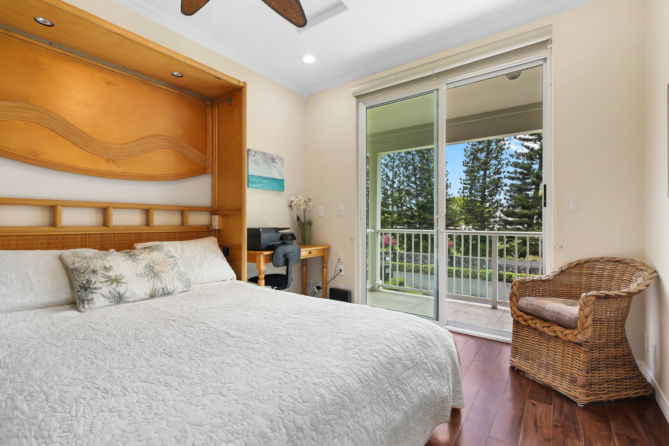 Home in Kailua · ★4.92 · 3 bedrooms · 4 beds · 3.5 baths - Image 31