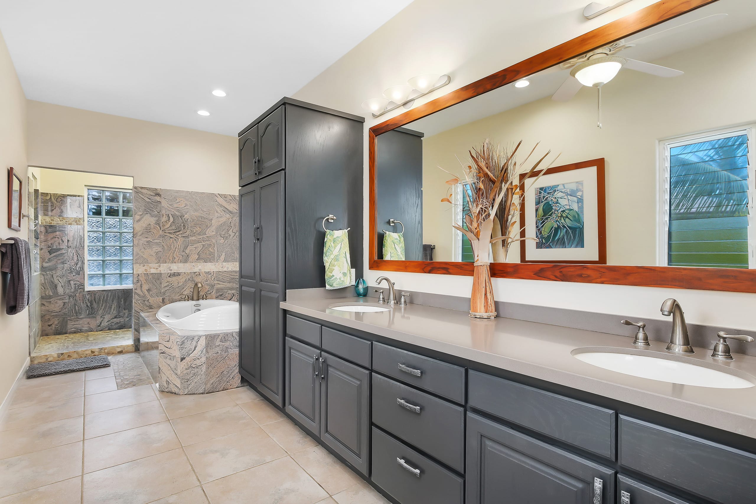 Home in Kailua · ★4.92 · 3 bedrooms · 4 beds · 3.5 baths - Image 24