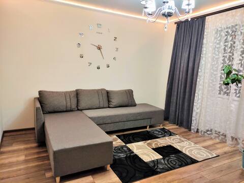 Luxury apartment in the center next to the Roshen Fountain