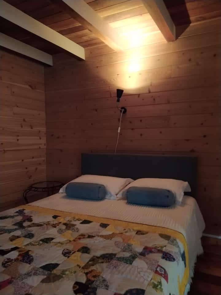 Manželská posteľ