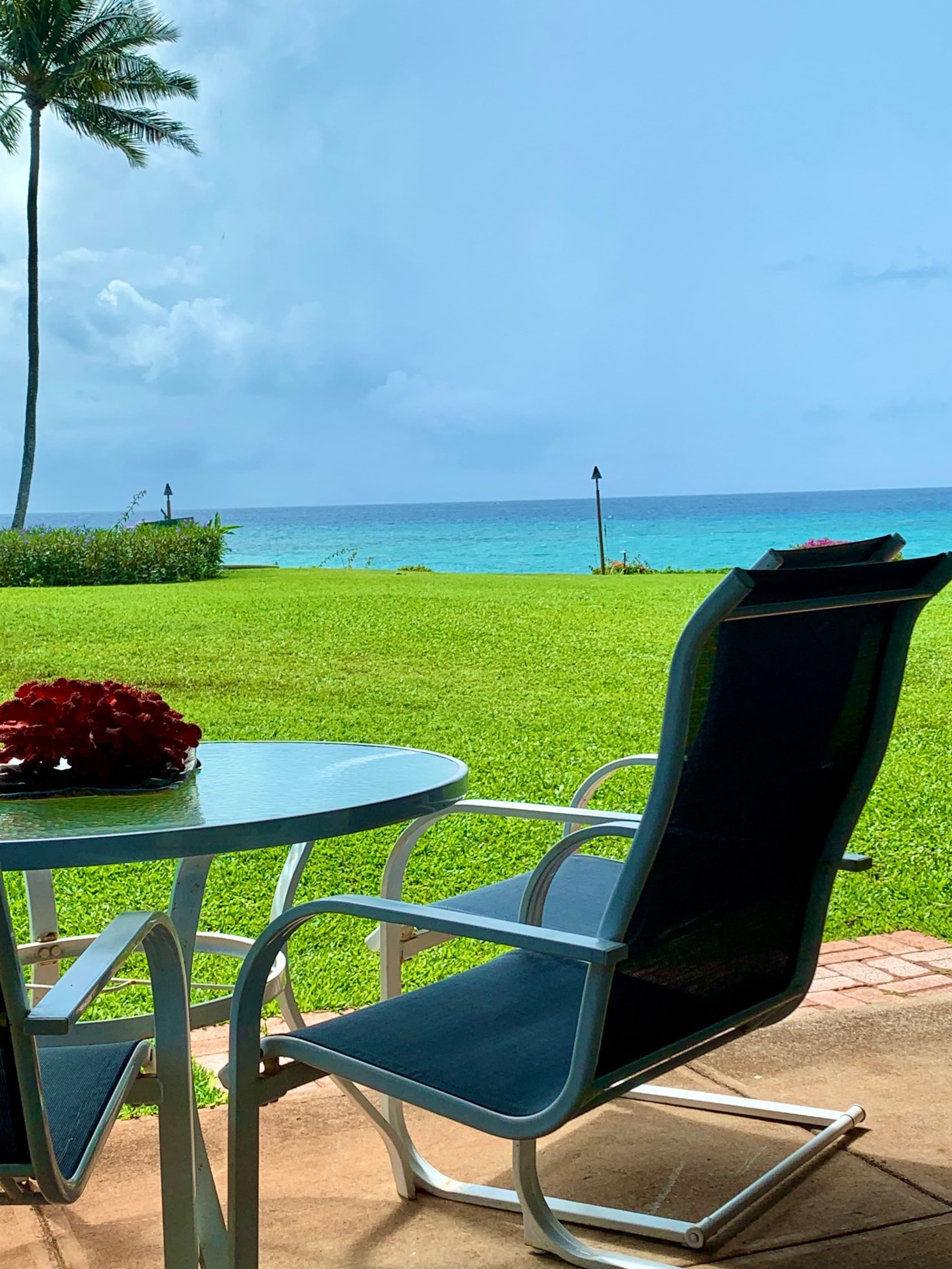 Condo in Lahaina · ★4.9 · 1 bedroom · 1 bed · 1 private bath - Image 4