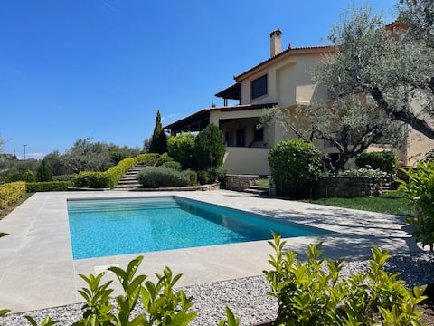 Ampelos Hillside Villa