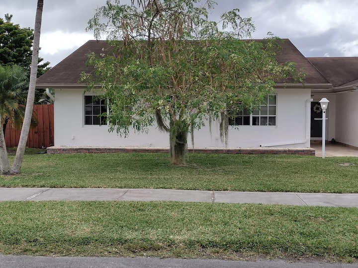 Kendall Vacation Rentals | Airbnb