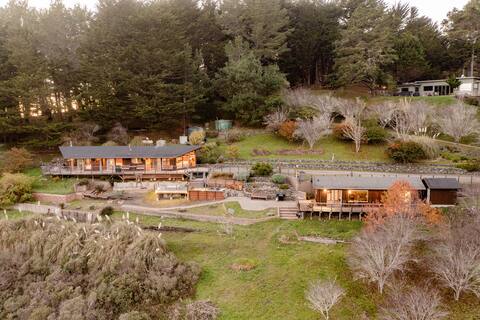 Navarro Property - hot tub | beach | dog friendly