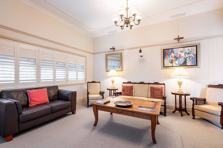 Superb Setting for Maleny Family Stay gallery image 5