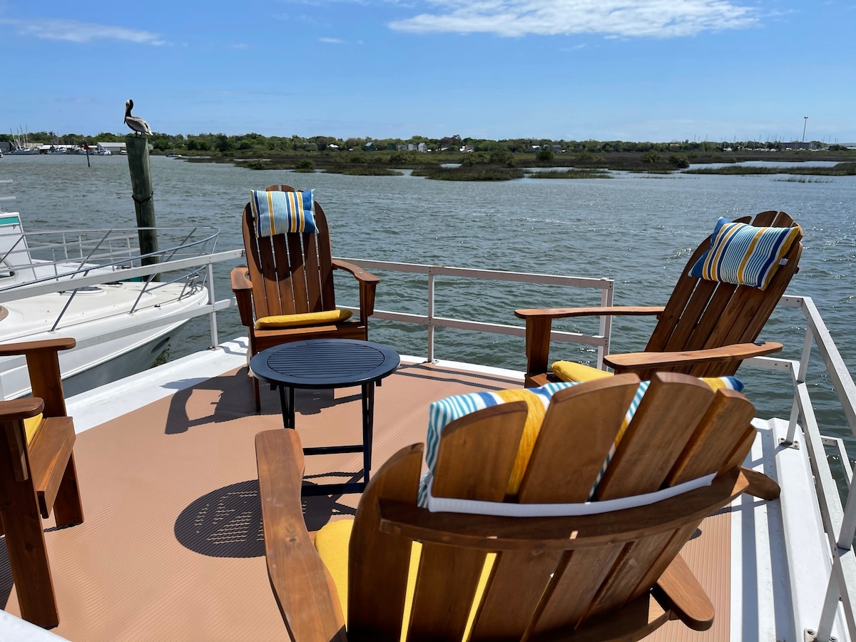 Houseboat Retreat in Downtown St. Augustine Boats for Rent in St