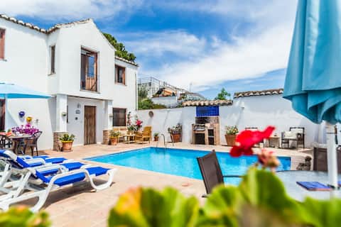 Casas Mundo Sol Luna - 3 charming houses with pool