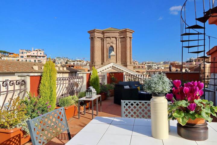 Nice Penthouse in Piazza di Spagna gallery image 2