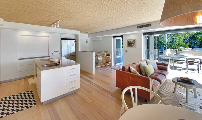 Little Cove Court – Apartment 9 gallery image 5