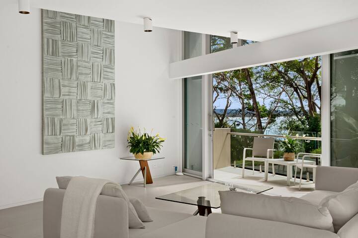 Little Cove Court – Apartment 8 gallery image 2