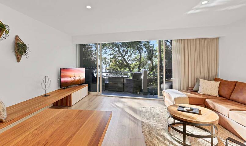 Little Cove Court – Apartment 2 gallery image 3