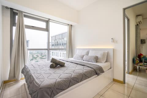 Spacious Comfy near Mall 3BR Apt at Gading Serpong