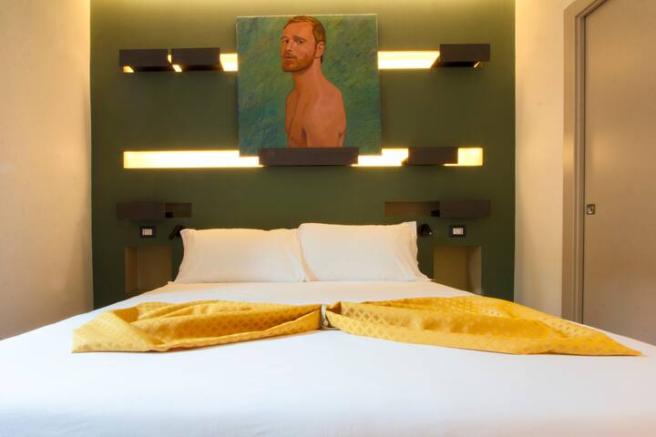 NEW APARTMENT NEAR COLOSSEUM/TERMINI: APPARTART