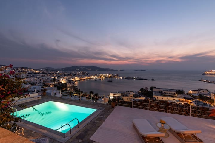 Villa Dream Views, steps away from Mykonos Town
