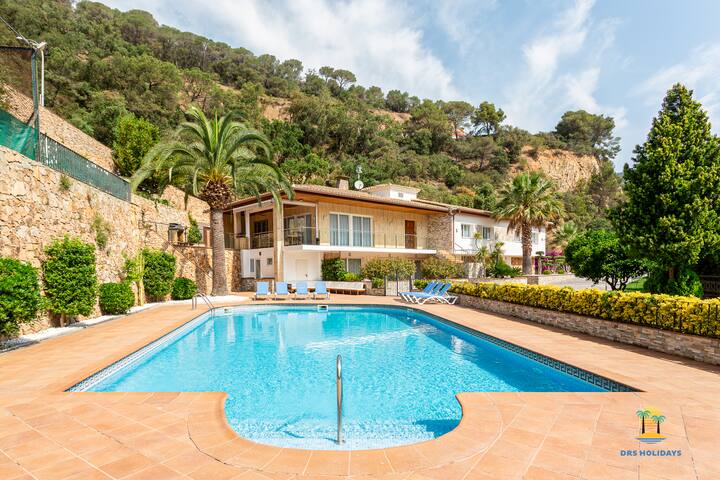 CANYELLES BEACH COSTA BRAVA gallery image 4