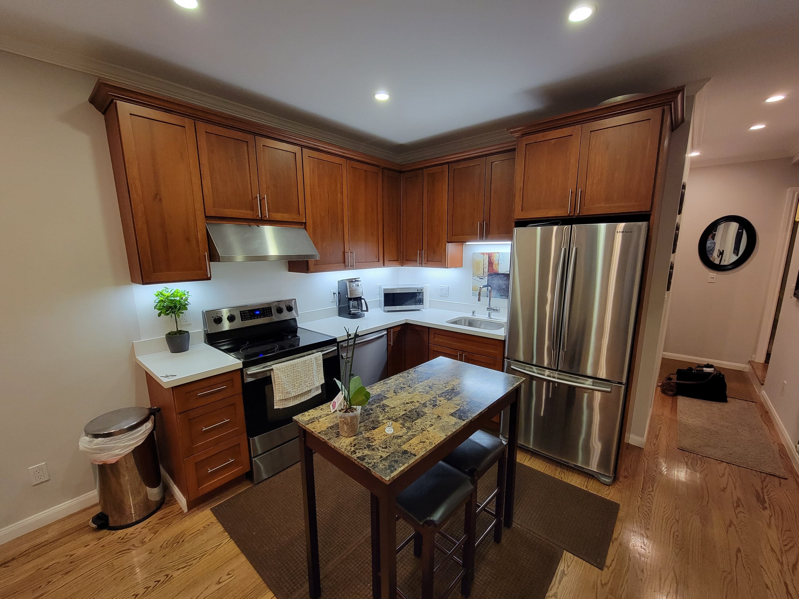 Condo in San Francisco · ★4.8 · 2 bedrooms · 3 beds · 1 bath - Image 10