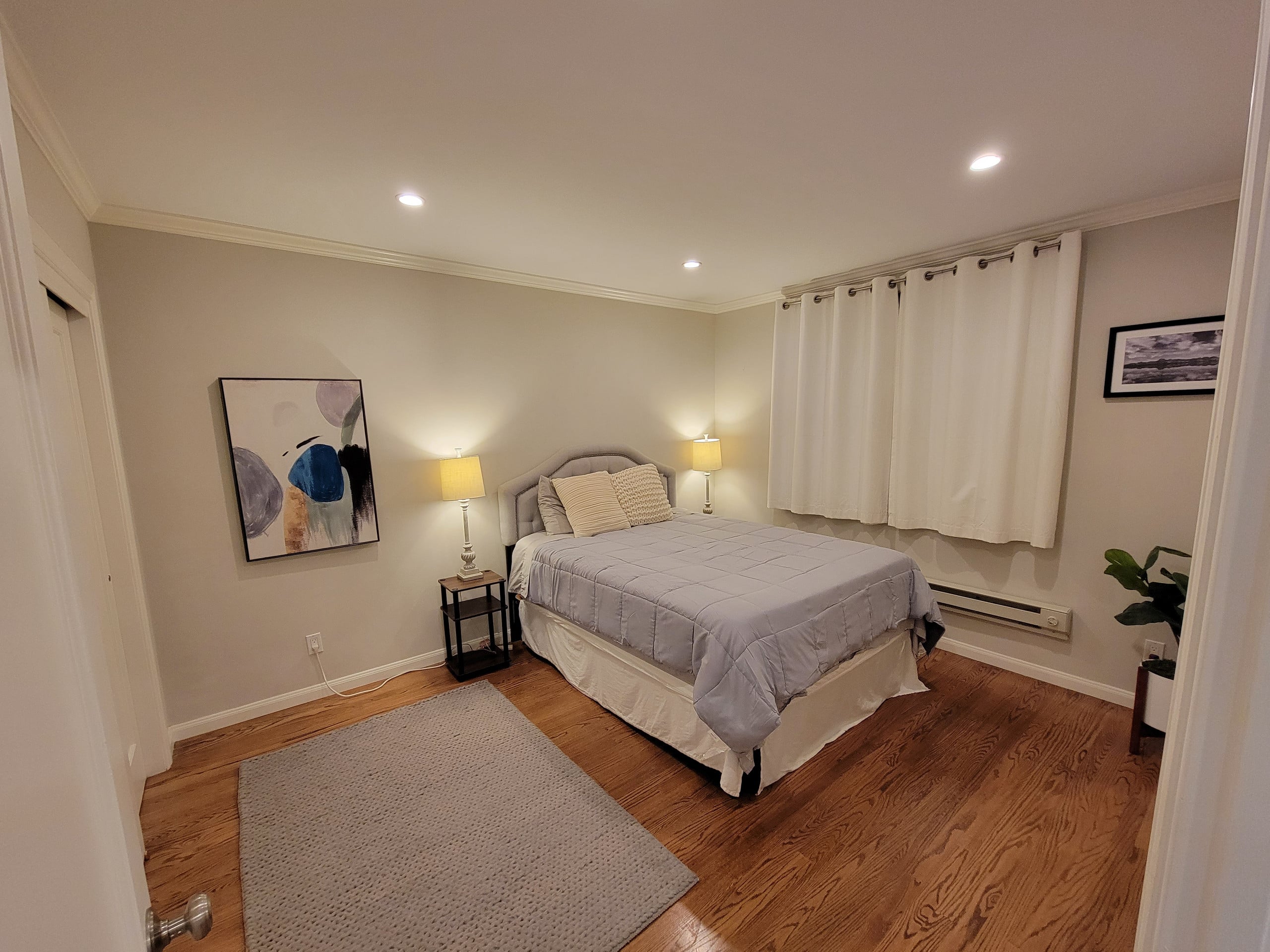 Condo in San Francisco · ★4.8 · 2 bedrooms · 3 beds · 1 bath - Image 2